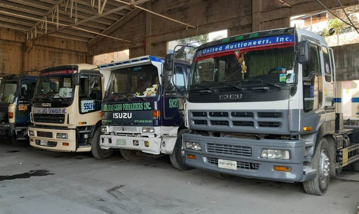 Cargo trucking and hauling